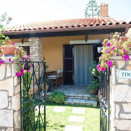 Villa Tina أخارافي المظهر الخارجي الصورة